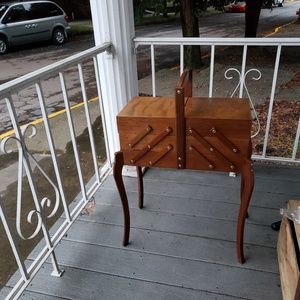 Large wooden sewing/jewelry box.